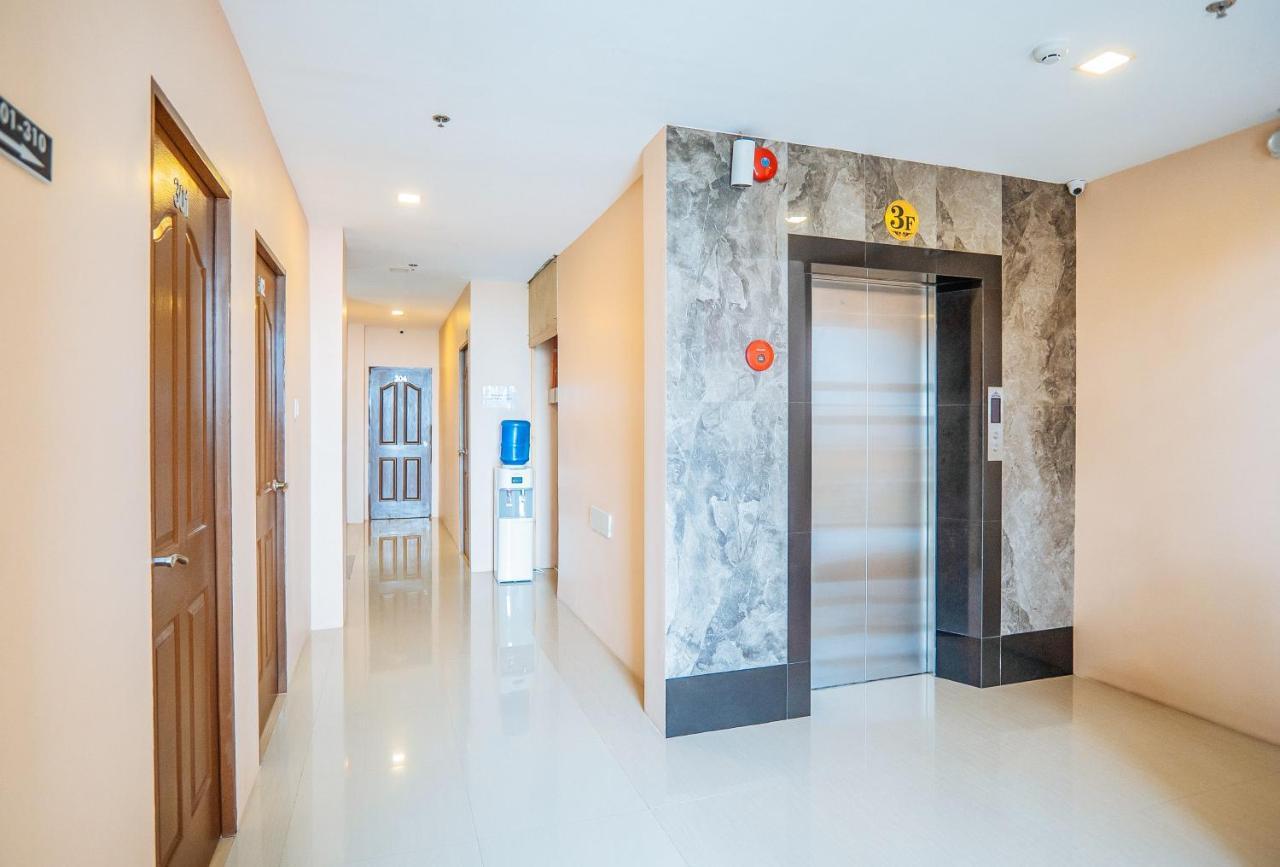 Reddoorz Plus @ Hotel Platinum Occidental Mindoro San José Exterior foto